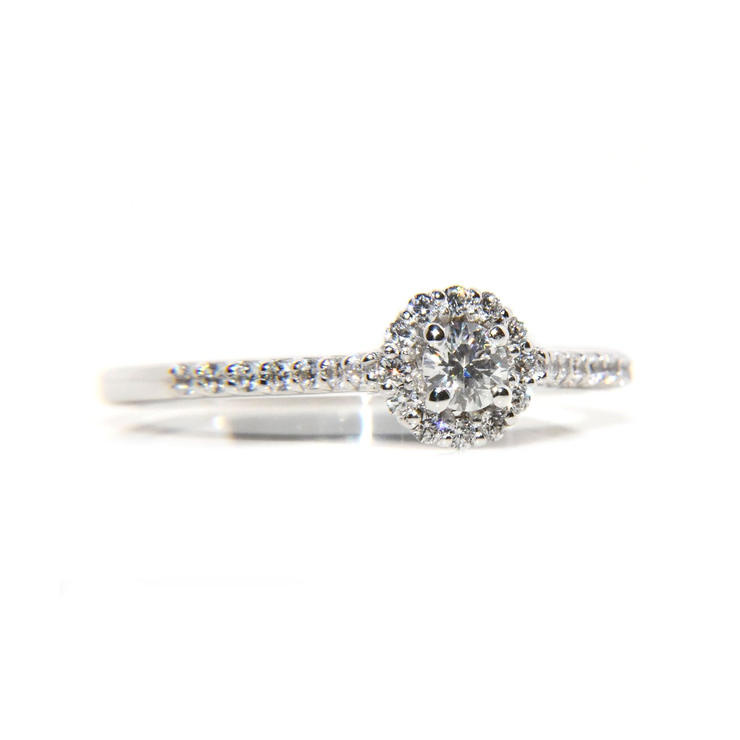 Anillo de Compromiso en Plata Fina con Moissanita de .40cts