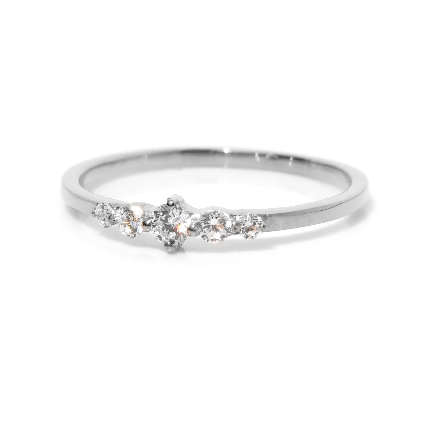 Anillo de Compromiso en Plata Fina con Moissanita de .06cts