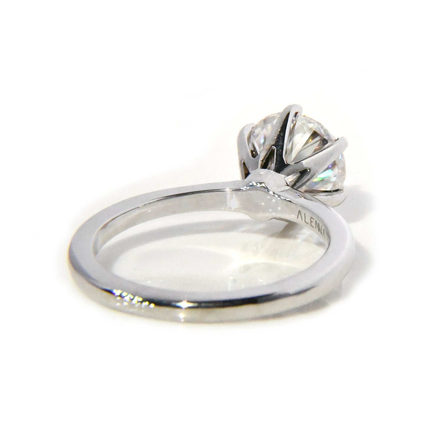 Anillo de Compromiso Adeya con Moissanita de 2Cts