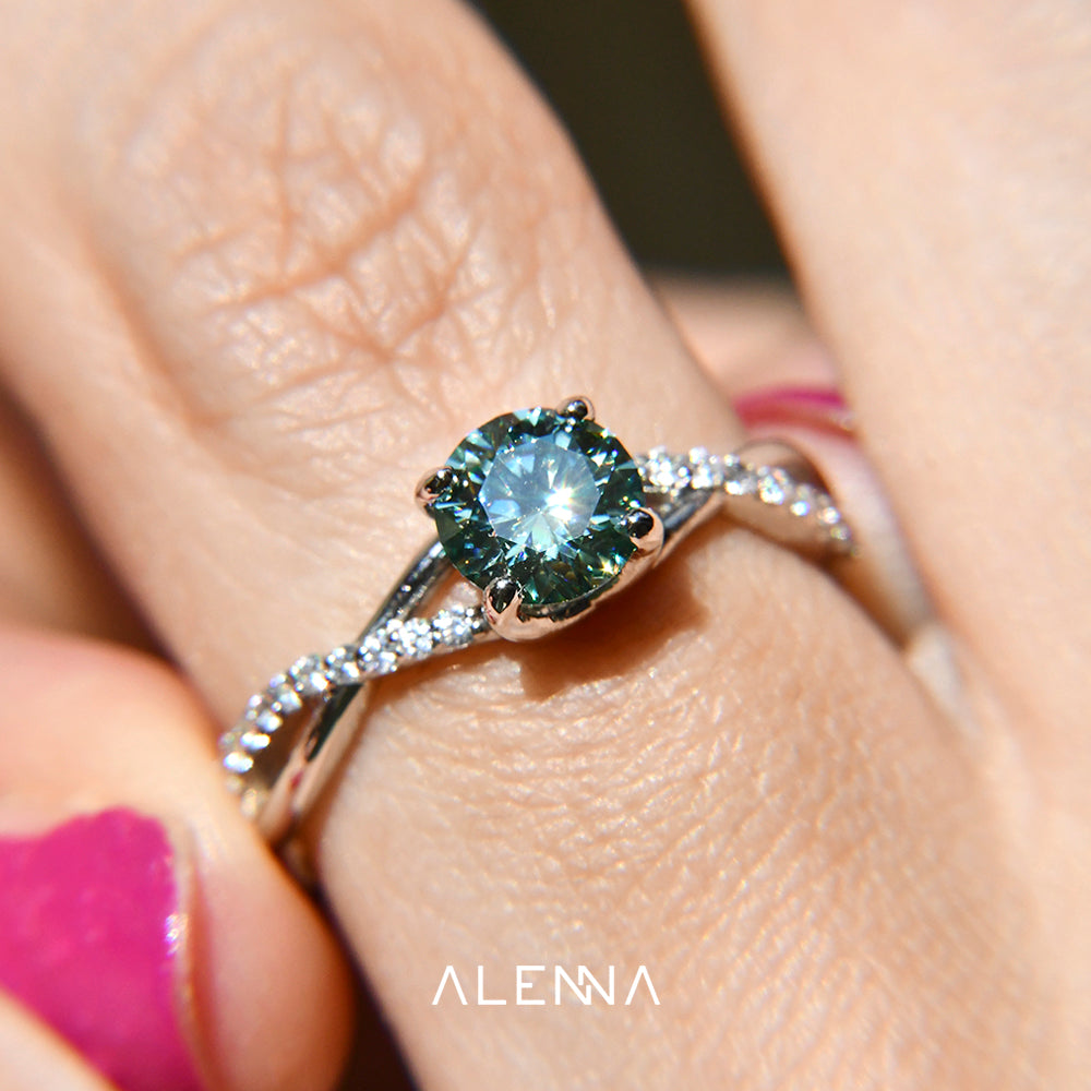 Anillo de Compromiso con Moissanita Verde 1Cts