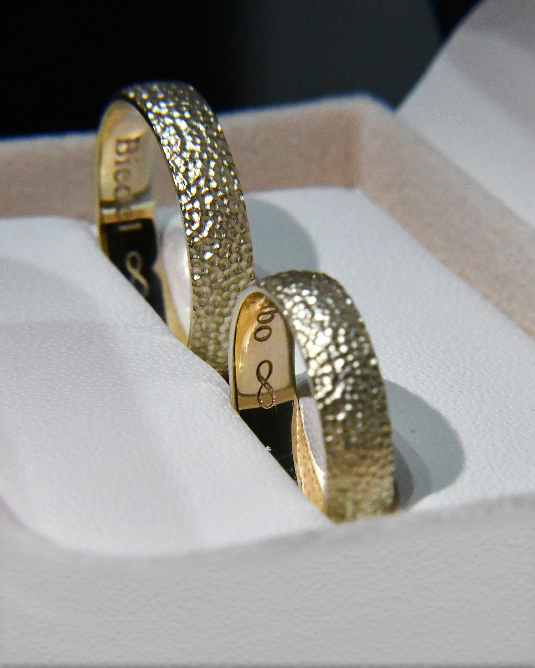 Argollas de Matrimonio de 5mm con textura