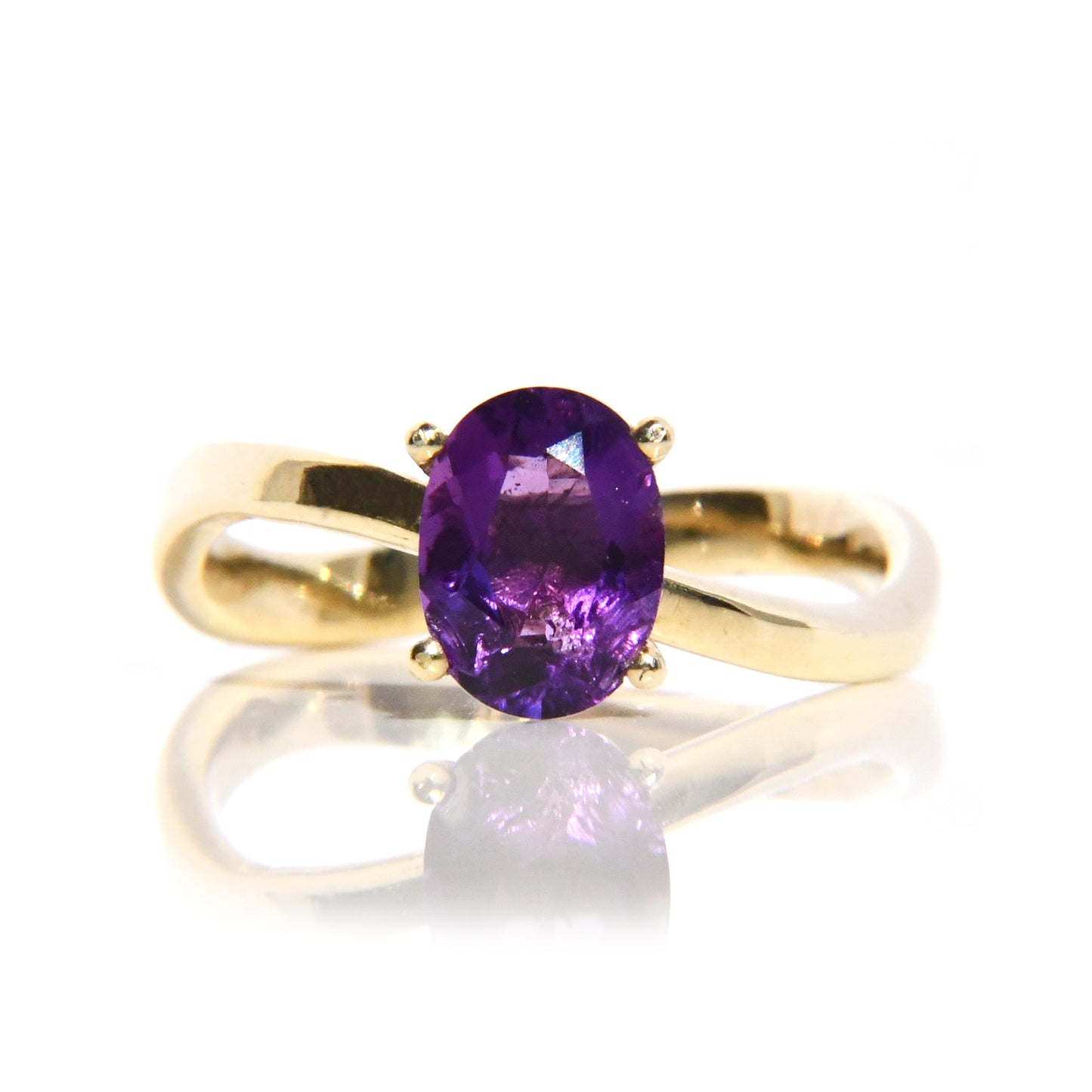 Anillo de Compromiso con Amatista Oval
