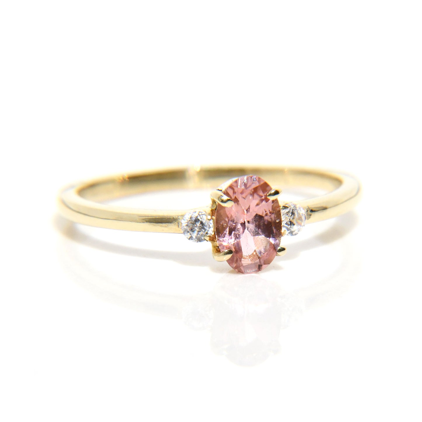 Anillo con Turmalina y Diamantes