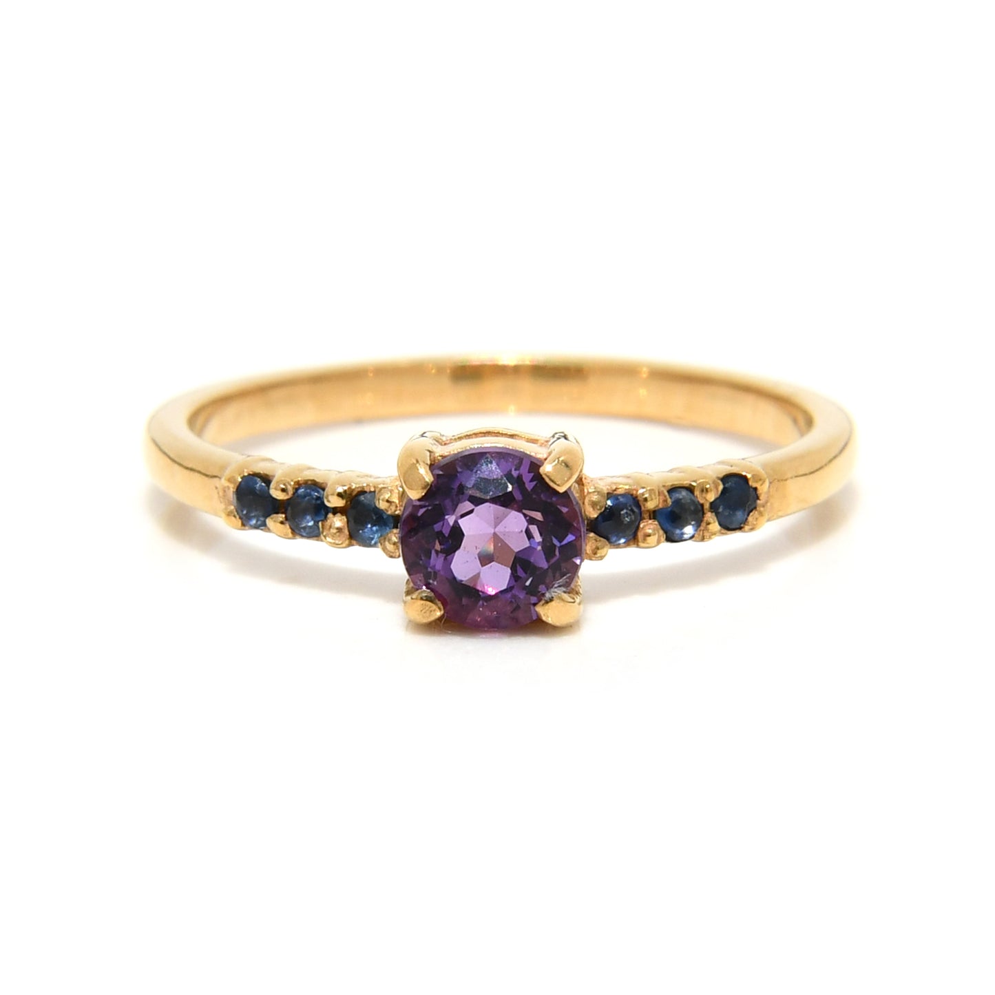 Anillo de Amatista y Zafiros