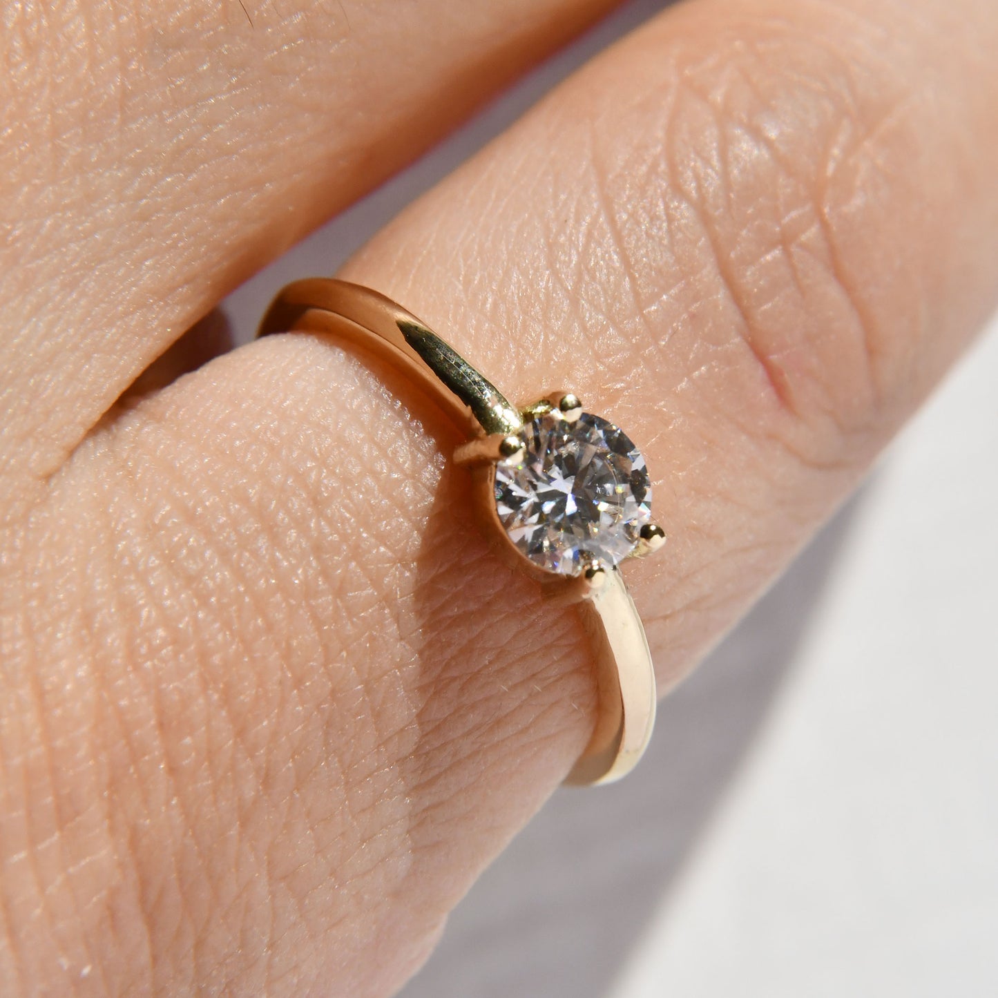Anillo de Compromiso con Moissanita .50Cts