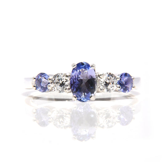 Anillo Sarai con Tanzanitas