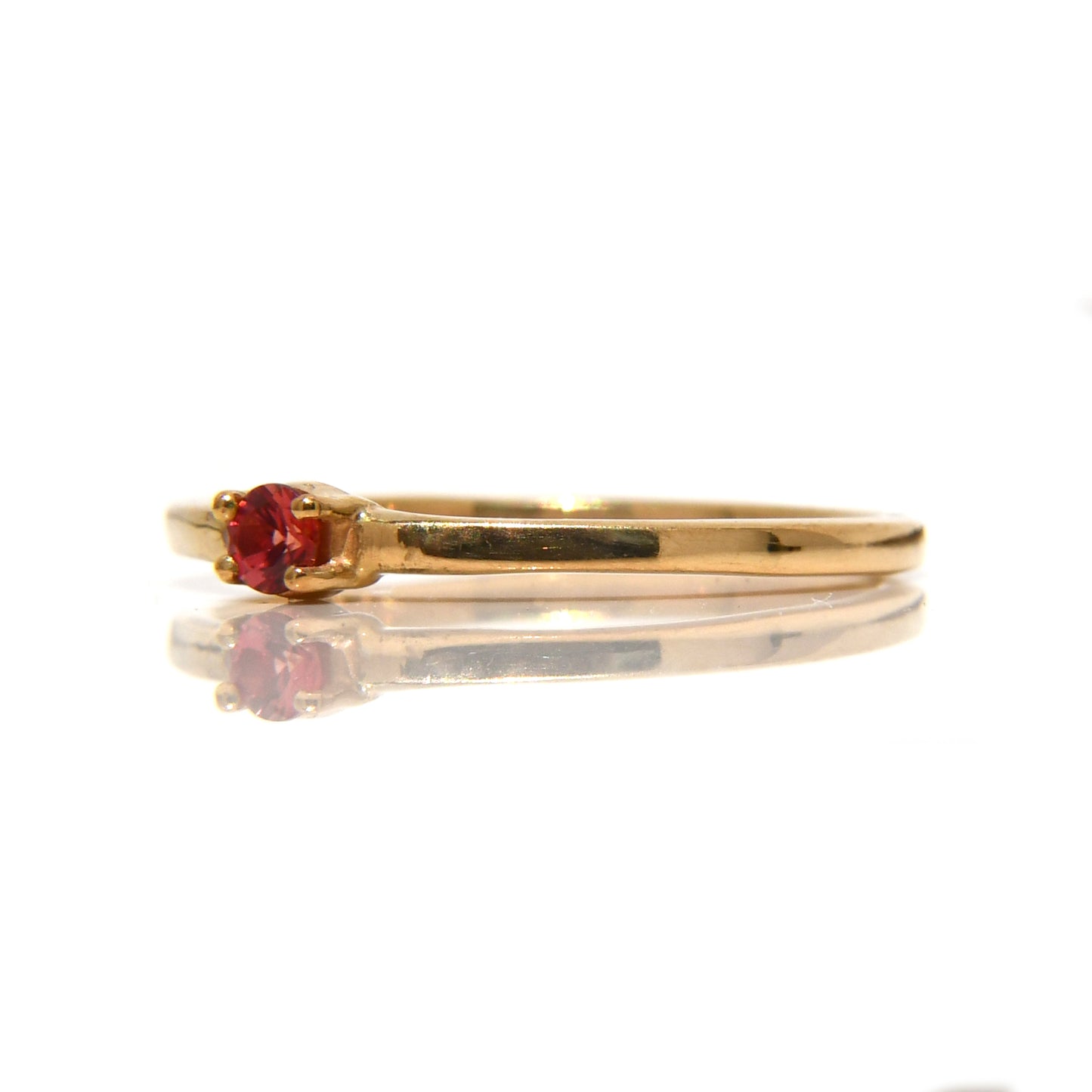 Anillo de Zafiro Rosa / Mes de Septiembre