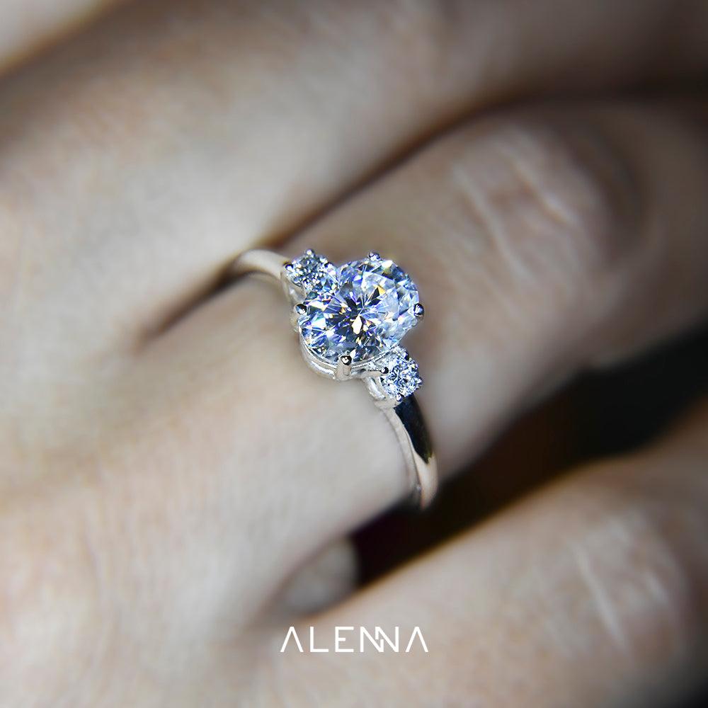 Anillo Aldemi con Moissanita Oval 1.5 Cts - ALENNA JEWELS