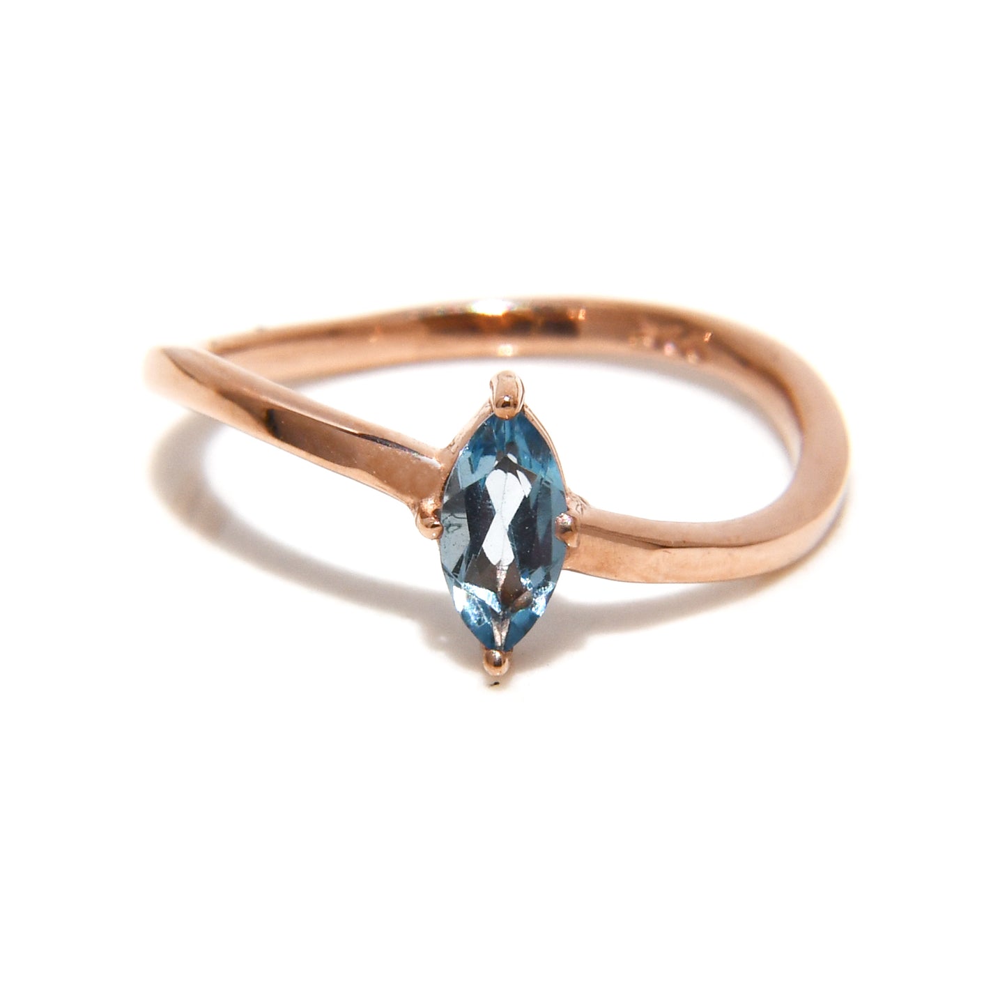 Anillo con Topacio Azul corte Marquise / Mes de Noviembre