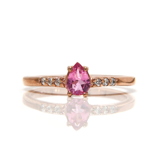 Anillo con Turmalina y Diamantes / Mes de Octubre