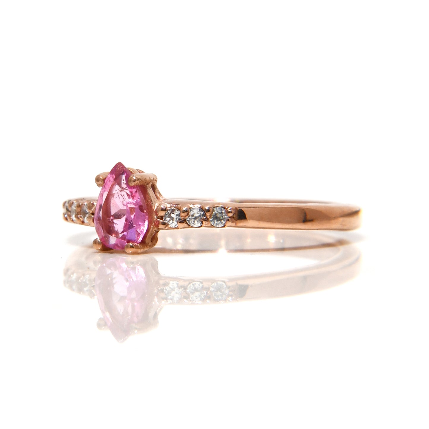 Anillo con Turmalina y Diamantes / Mes de Octubre