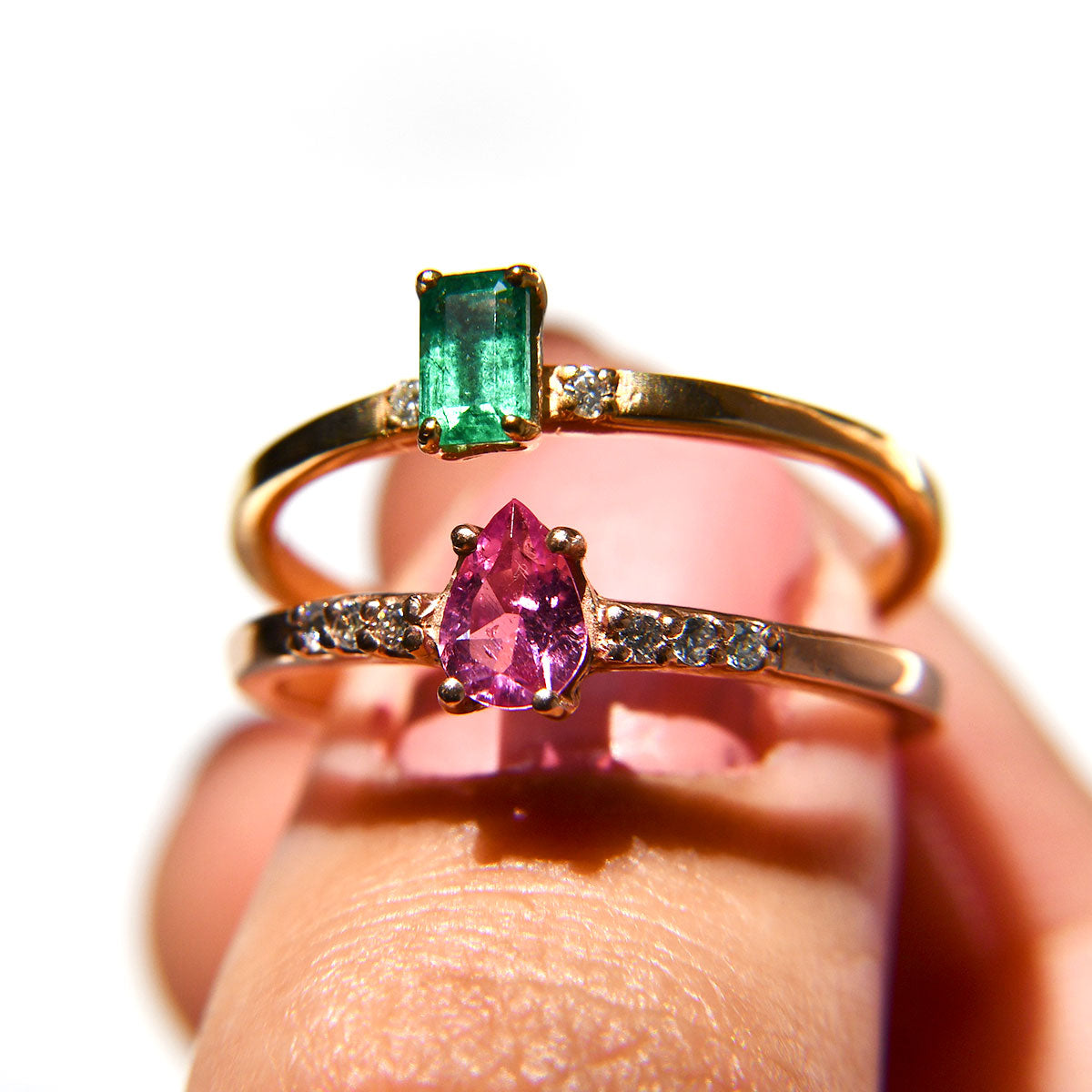 Anillo con Turmalina y Diamantes / Mes de Octubre