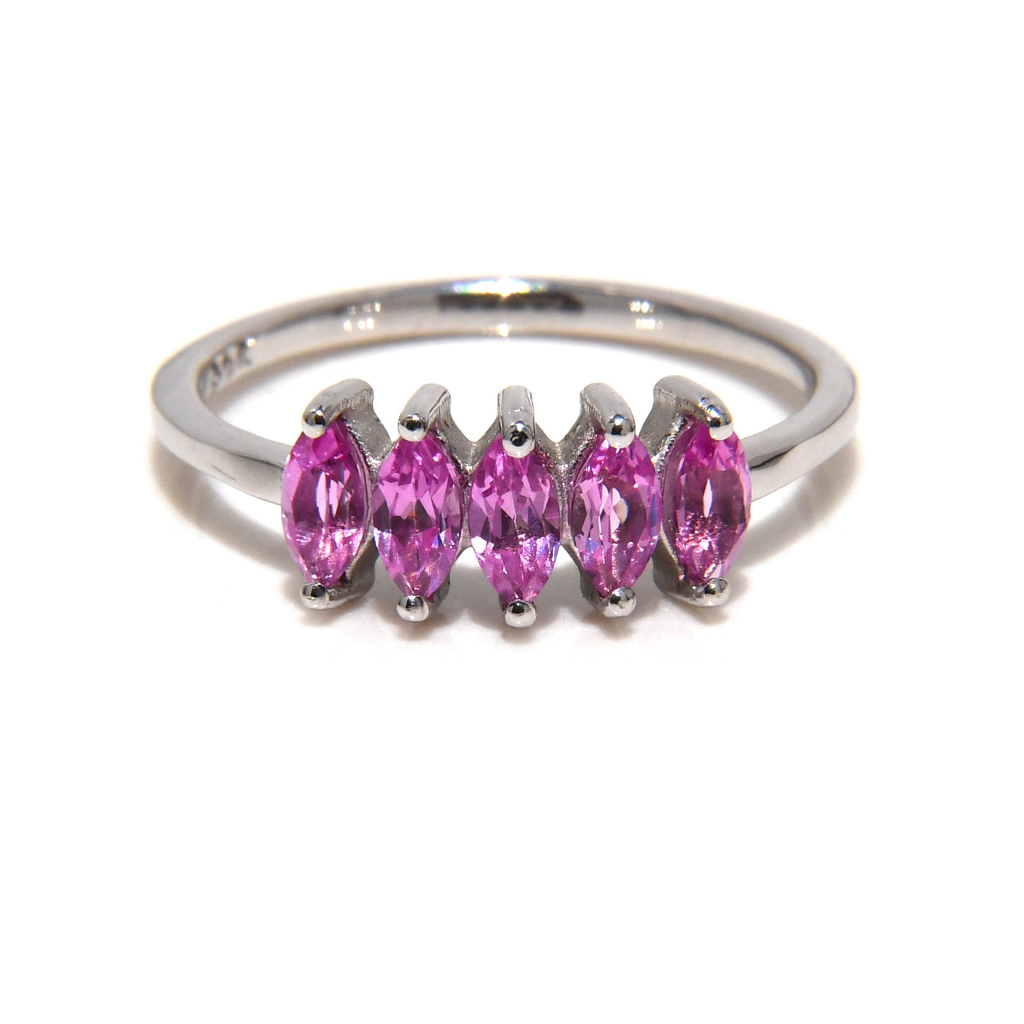 Anillo con Espinelas corte Marquise