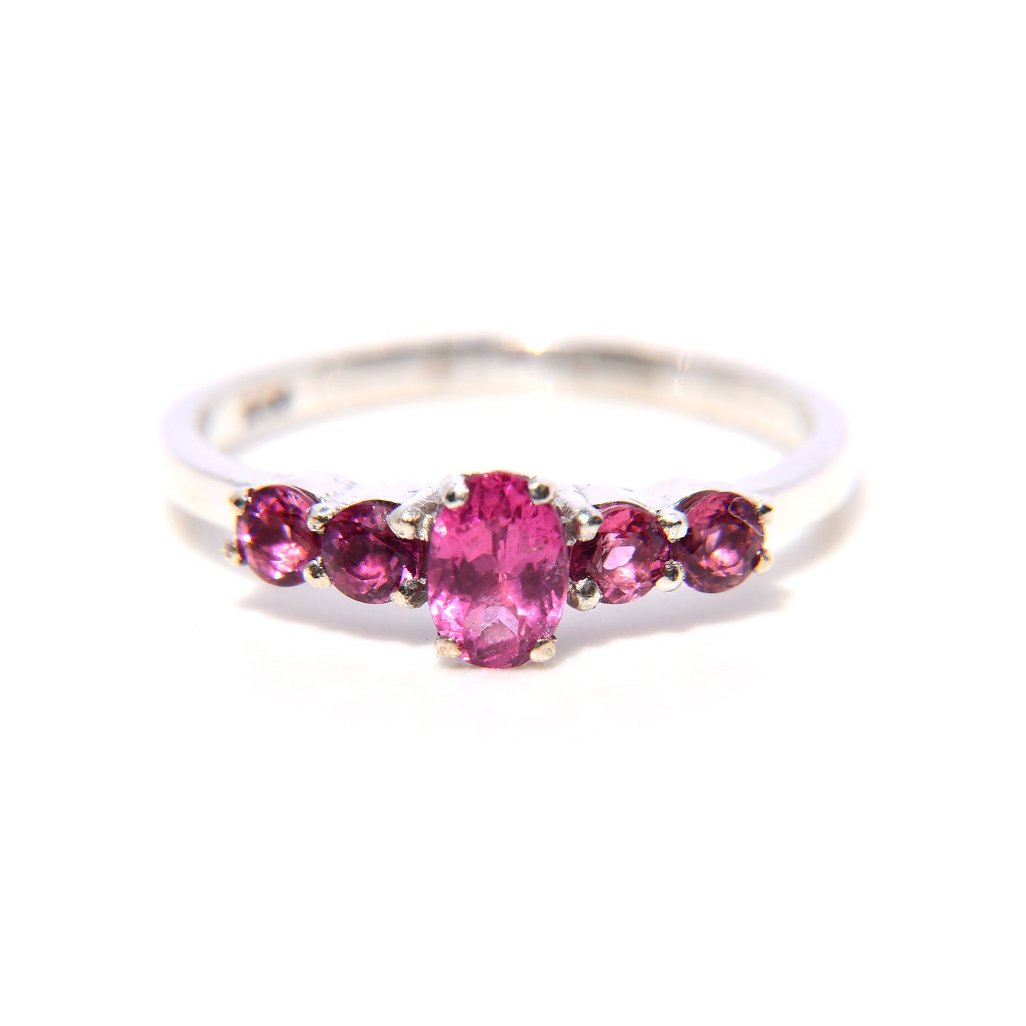 Anillo con Turmalinas corte Oval y Circulares