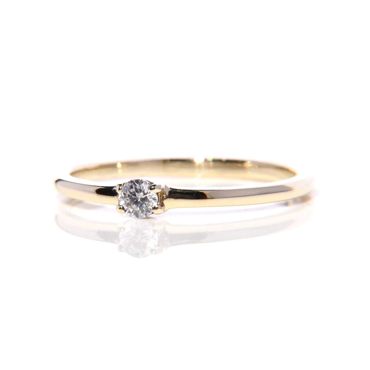 Anillo de Compromiso con Diamante de .1Cts
