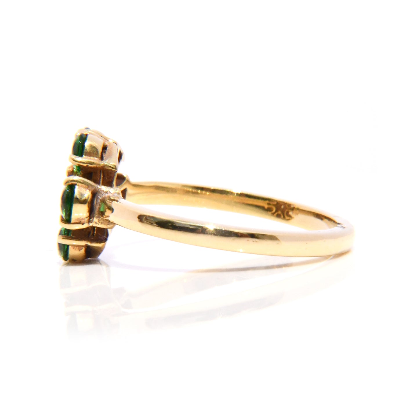 Anillo de Flor con Esmeraldas / Gema mes de Mayo