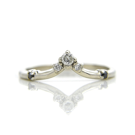 Anillo Corona con Diamantes