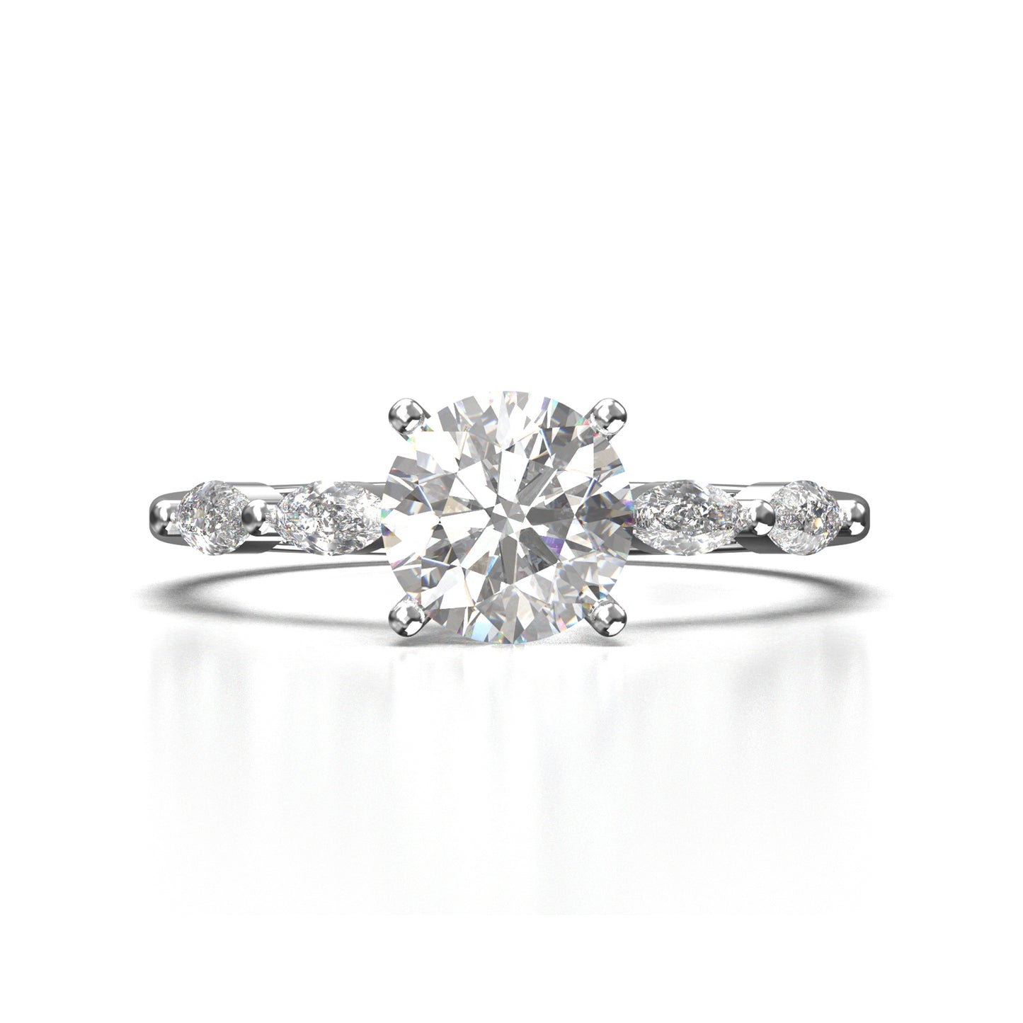 Anillo de Compromiso con Piedras Laterales y Diamantes Marquise