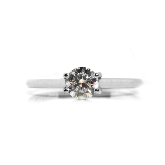 Anillo de Compromiso en Plata Fina Solitario con Moissanita de .50cts