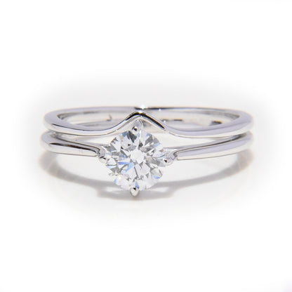 Anillo de Compromiso Solitario con Diamante Redondo