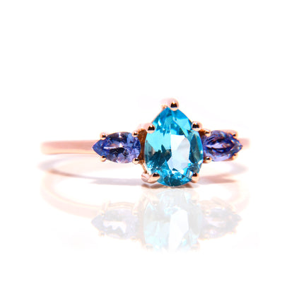 Anillo Ariana con Topacio Azul y Tanzanitas