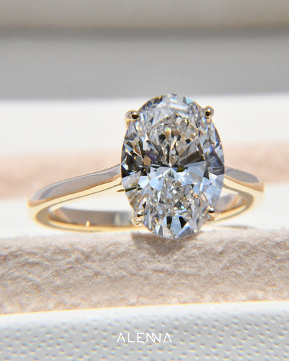 Anillo de Compromiso Miyabi con Diamante Oval