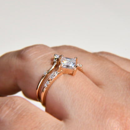 Anillo Leslie con Moissanita corte Princess de 1Cts