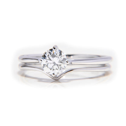 Anillo de Compromiso Solitario con Diamante Redondo