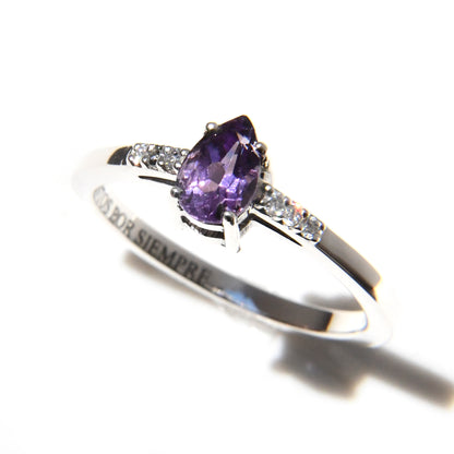 Anillo de Compromiso con Amatista corte Pera y Diamantes