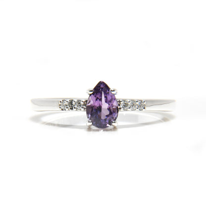 Anillo de Compromiso con Amatista corte Pera y Diamantes