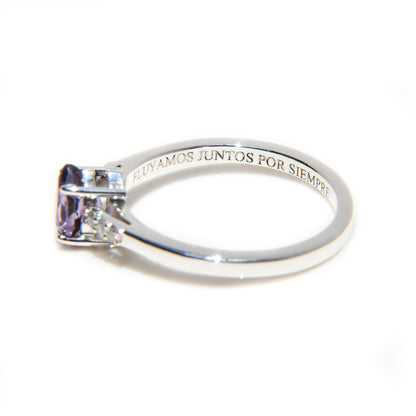 Anillo de Compromiso con Amatista corte Pera y Diamantes