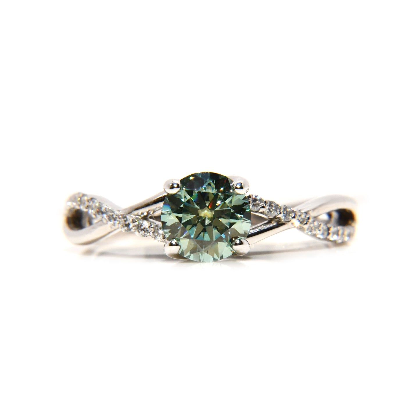 Anillo de Compromiso con  Moissanita Verde 1Cts