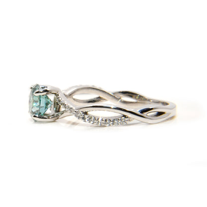 Anillo de Compromiso con  Moissanita Verde 1Cts