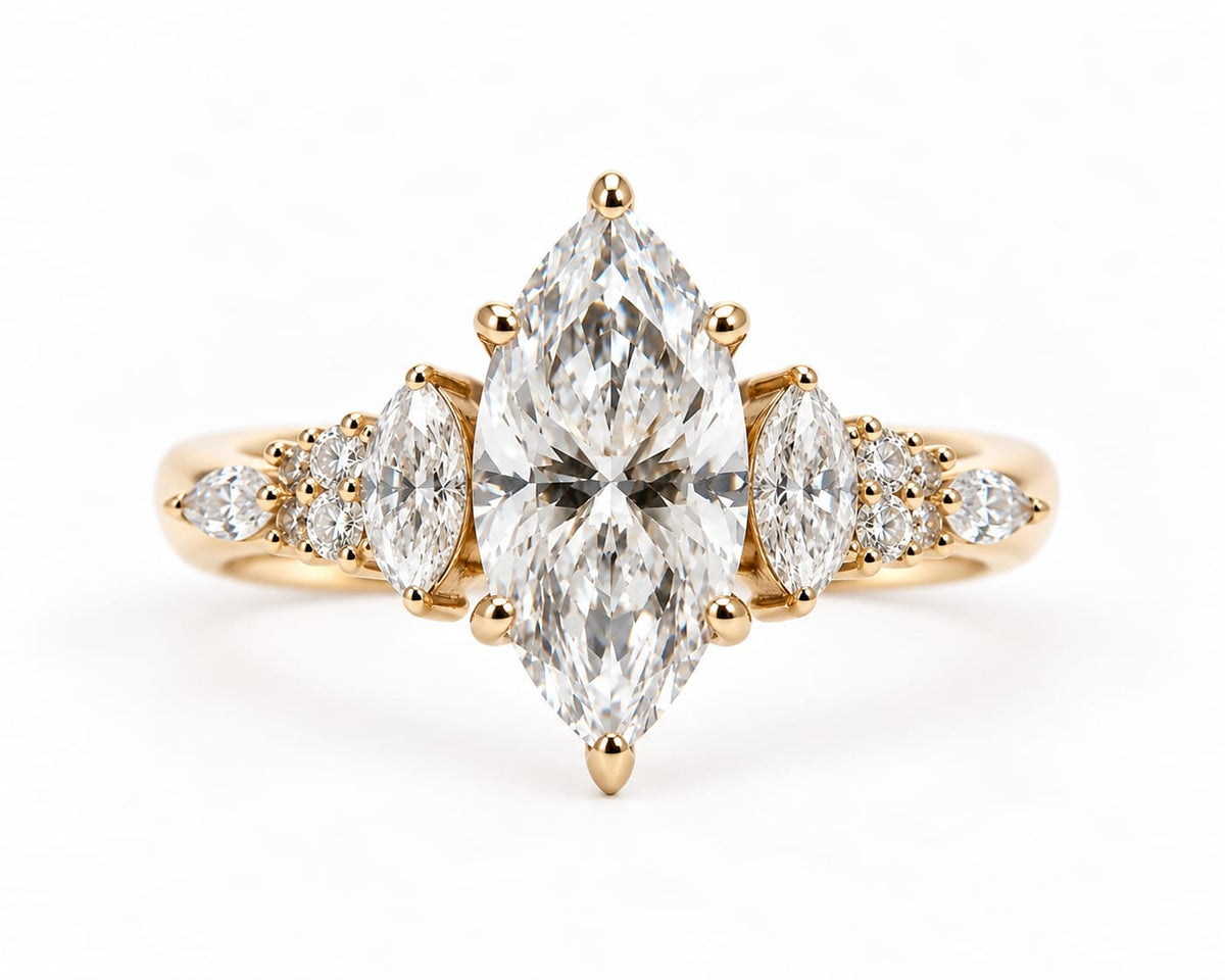 Anillo de Compromiso Seraphine con Diamante Marquise