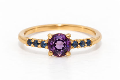 Anillo de Amatista y Zafiros