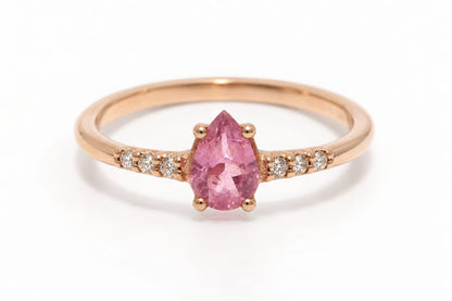 Anillo con Turmalina y Diamantes / Mes de Octubre