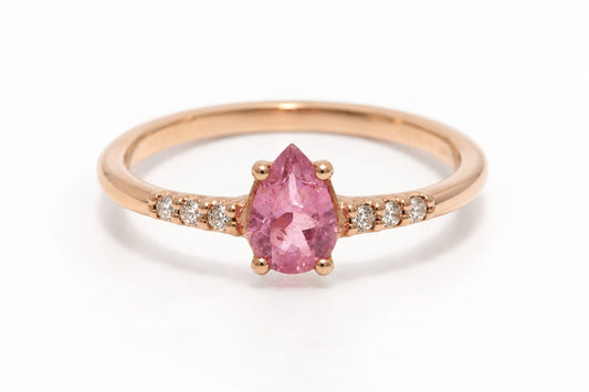 Anillo con Turmalina y Diamantes / Mes de Octubre