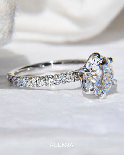 Anillo de Compromiso Natsuki con Diamante Corte Redondo