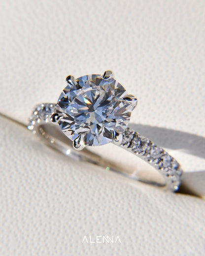 Anillo de Compromiso Natsuki con Diamante Corte Redondo