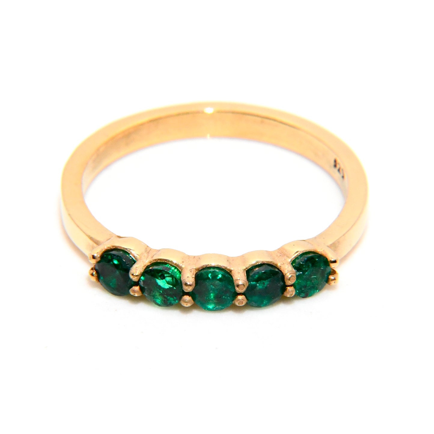 Anillo con Esmeraldas .60Cts / Mes de Mayo