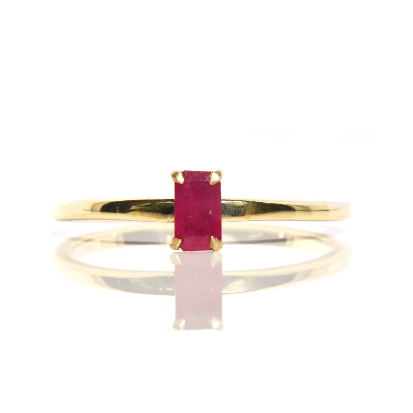 Anillo de Compromiso con Rubí