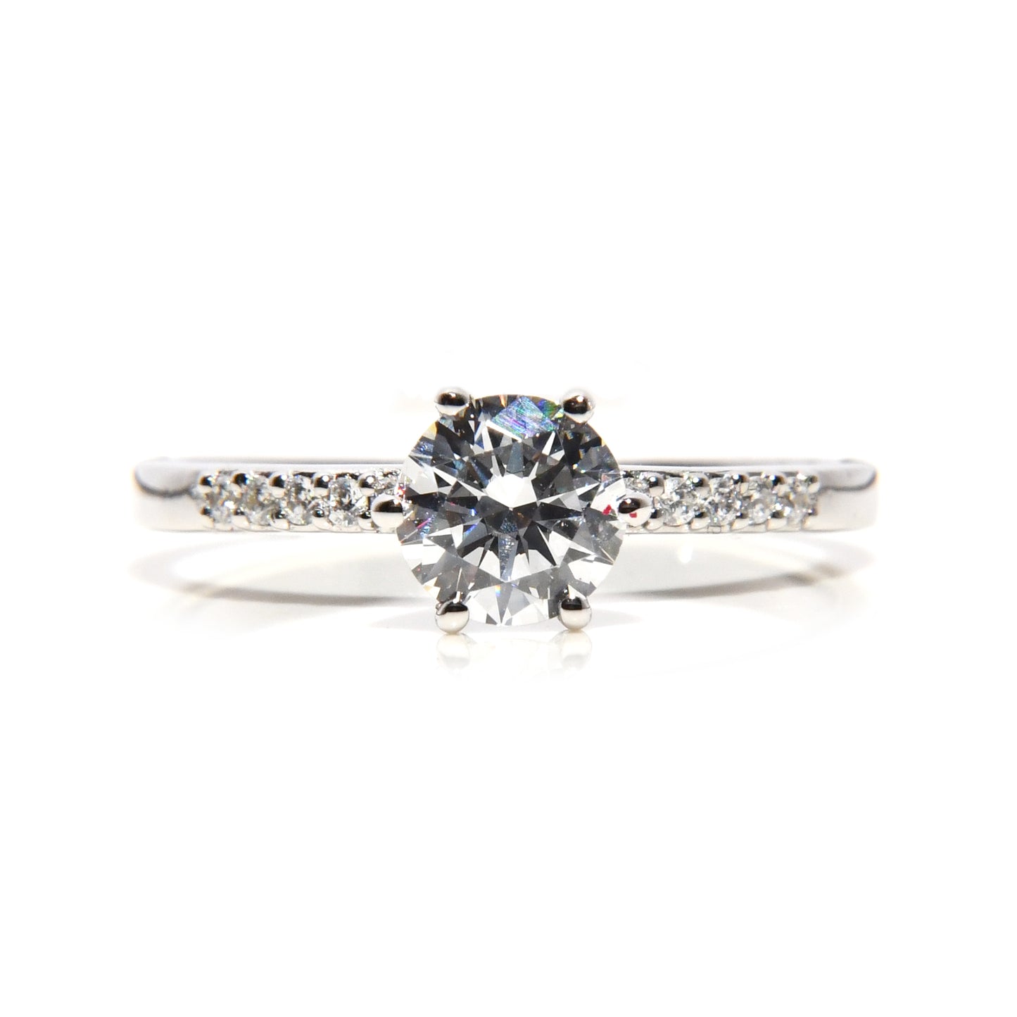 Anillo de Compromiso con Moissanita .80Cts y 10 Laterales