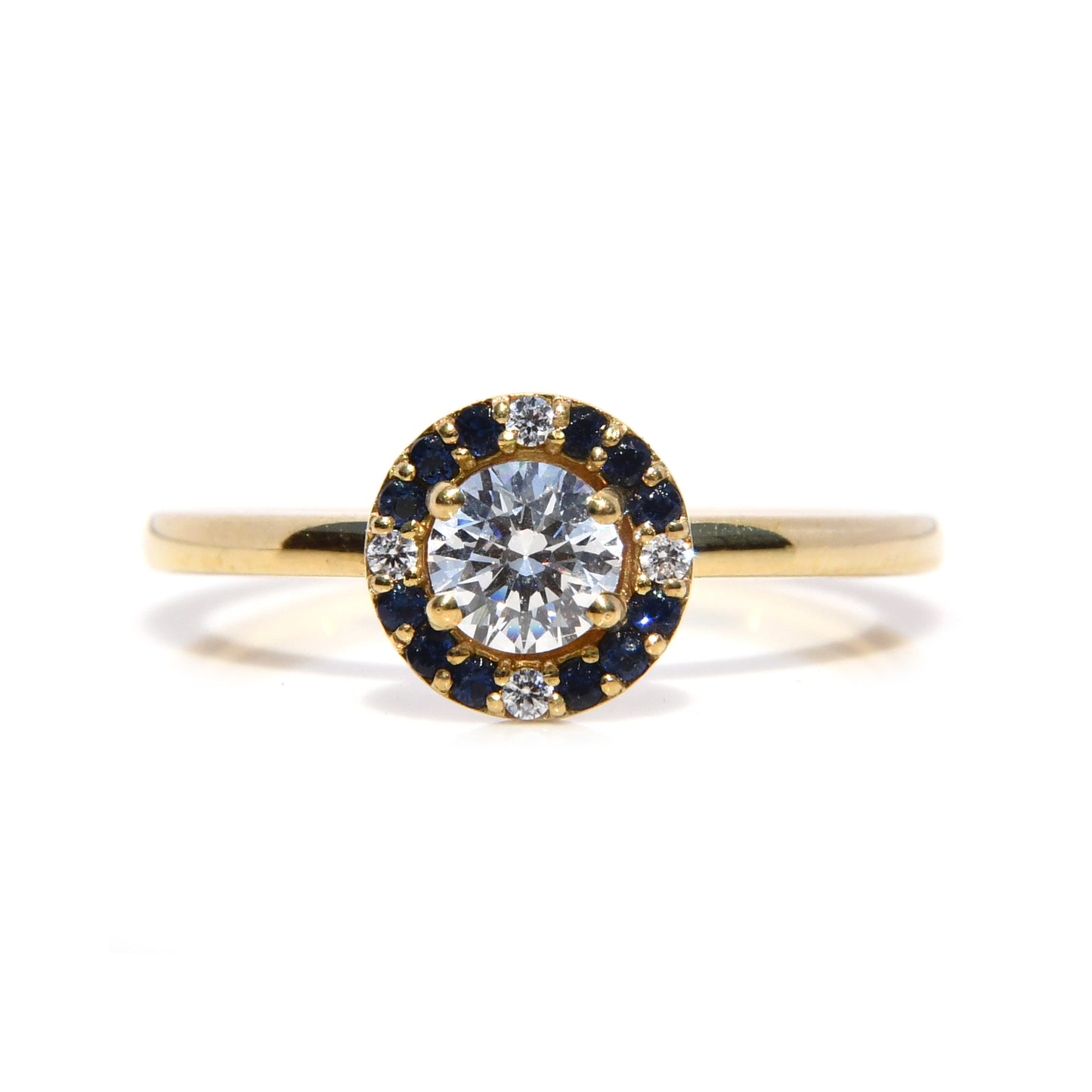 Anillo de Compromiso con Moissanita .50Cts y Halo