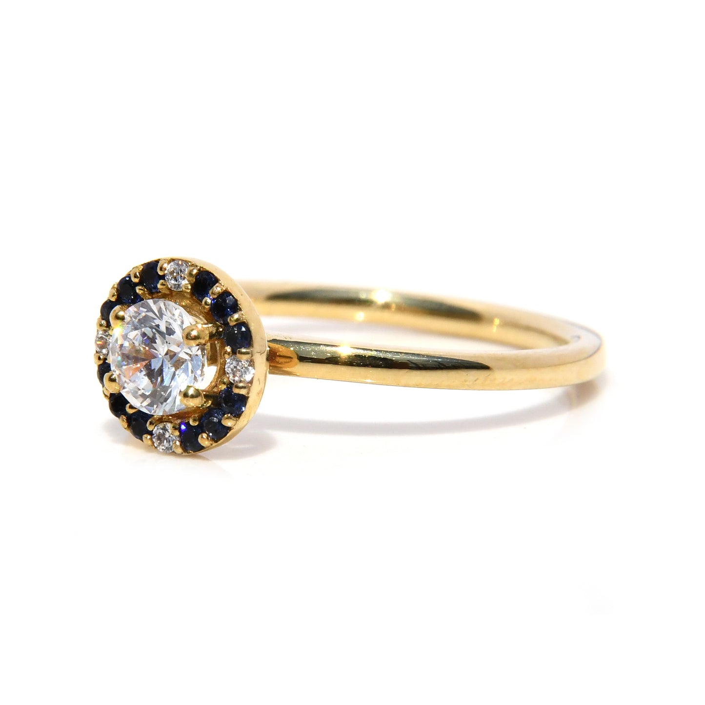 Anillo de Compromiso con Moissanita .50Cts y Halo