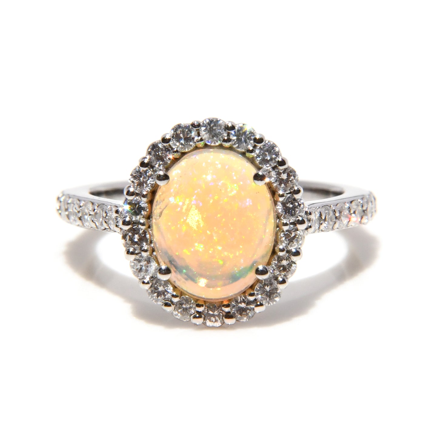 Anillo de Compromiso con Ópalo de 2cts y Diamantes