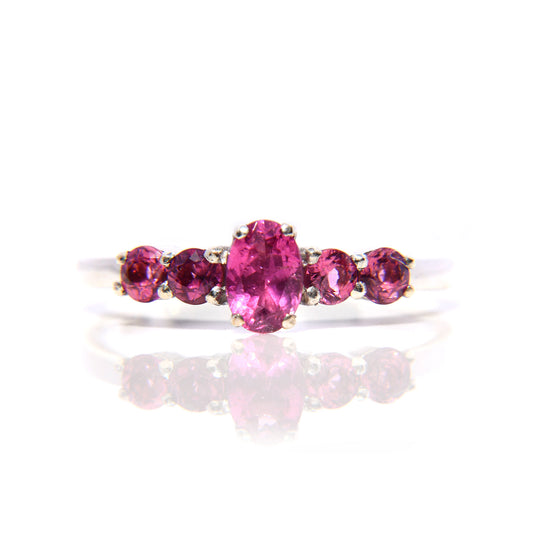 Anillo con Turmalinas corte Oval y Circulares