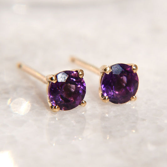 Aretes con Amatistas en Oro de 14k
