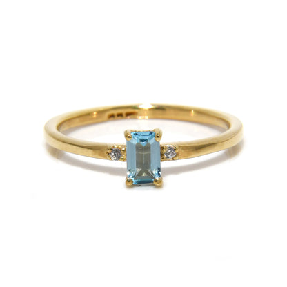 Anillo con Aguamarina y Diamantes / Gema Mes de Noviembre